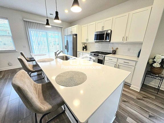 4th image of 3040 Basswood St Unit A