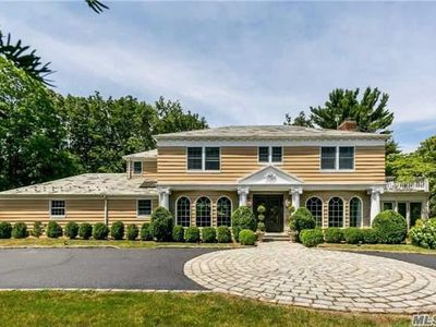 2 Broadlawn Avenue, Great Neck, NY, 11024