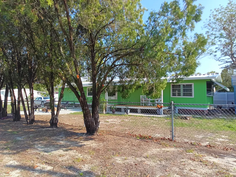 11401 Edison Ave