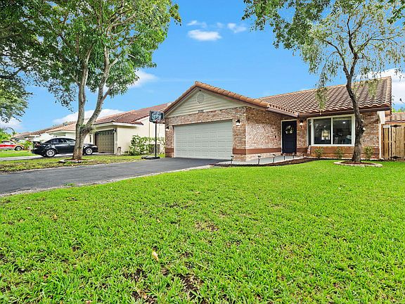 3rd image of 2696 NW 94th Avenue