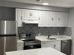 1100 NE 11th Ave APT 5, Fort Lauderdale, FL 33304