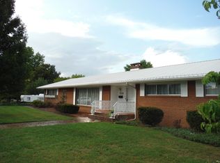 536 Sinasta Dr, Erwin, TN 37650