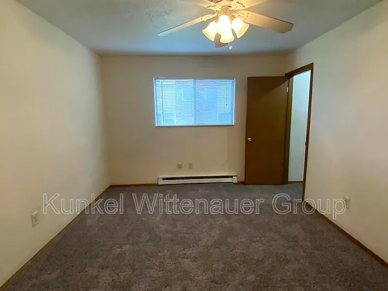 2611 Sierra Dr E — Photo 8