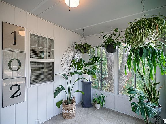 4th image of 102 Wilshire Ct