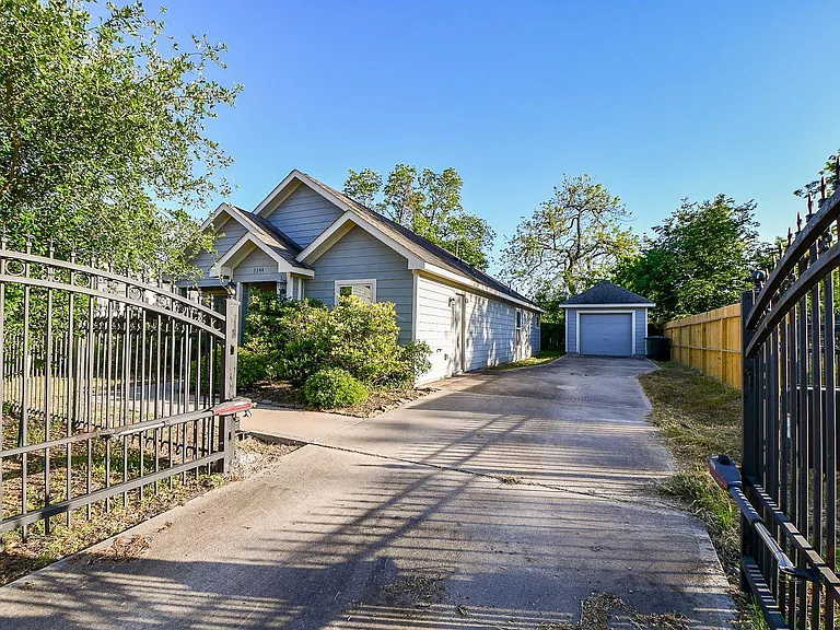 3344 Anita St — Photo 31