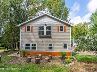 577 Duck Harbor Rd, Equinunk, PA, 18417