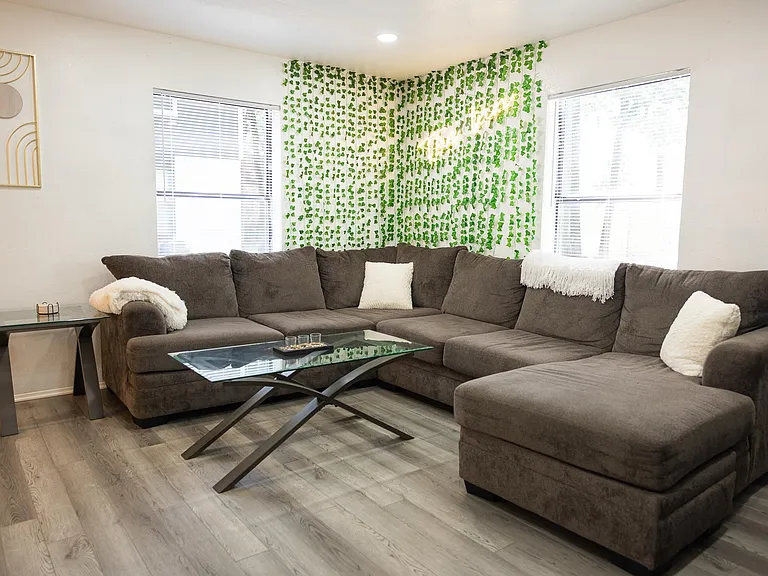 708 Navidad St #B — Photo 2