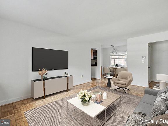 5th image of 1636 W Abingdon Dr APT 102