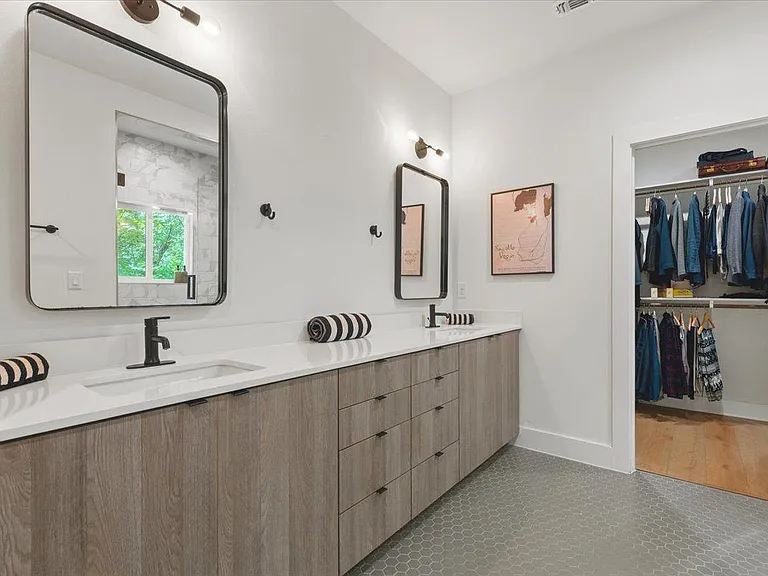 1404 E M Franklin Ave #1 — Photo 17