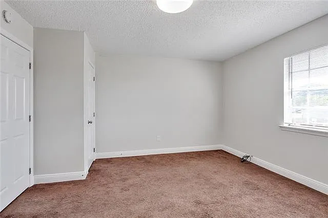 8897 Richmond Dr — Photo 17
