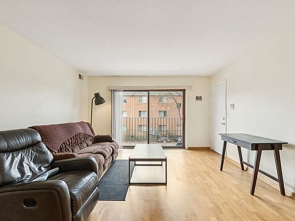 2nd image of 702 Cobblestone Cir APT D