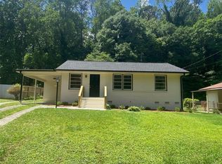 796 SW Commodore Dr NW, Atlanta, GA 30318
