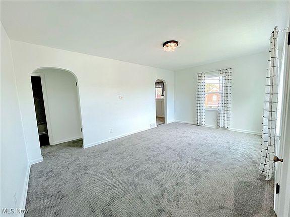 3rd image of 3701 Marlamont Way