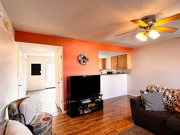 5th image of 3475 S Oaklawn Cir