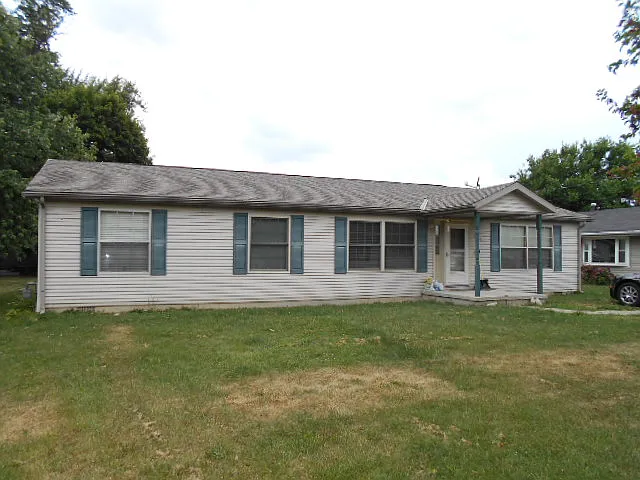 305 Gillette St photo 1