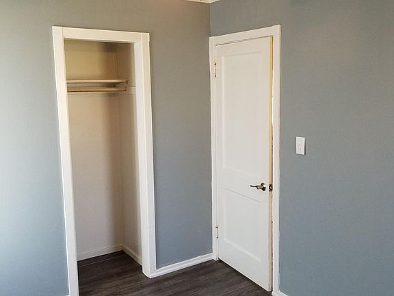5th image of 11722 Kirton Ave