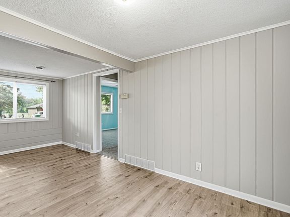 3rd image of 10760 56th St