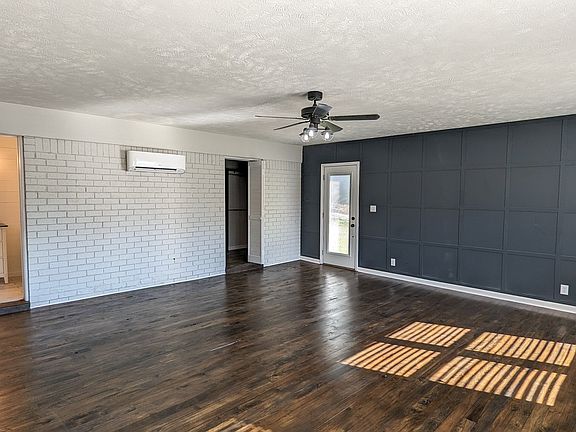 4th image of 171 Aspen Ave