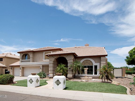 3rd image of 1490 E CRESCENT Way