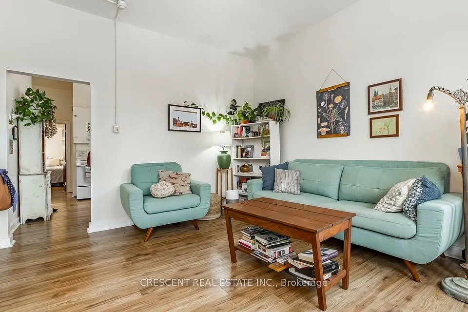 265 Barrie Rd #3