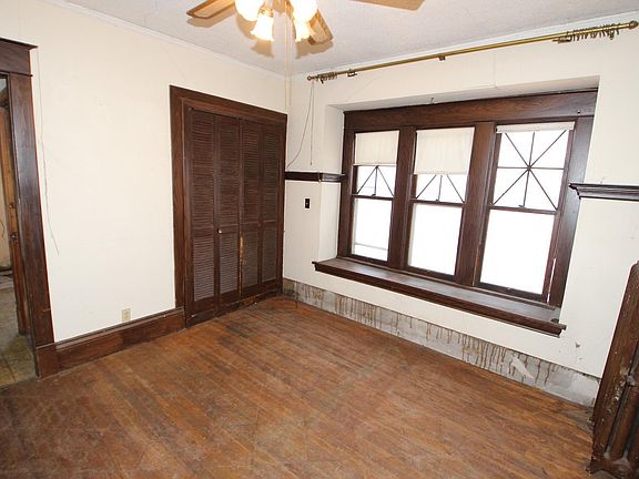 3rd image of 1717 Selby Ave