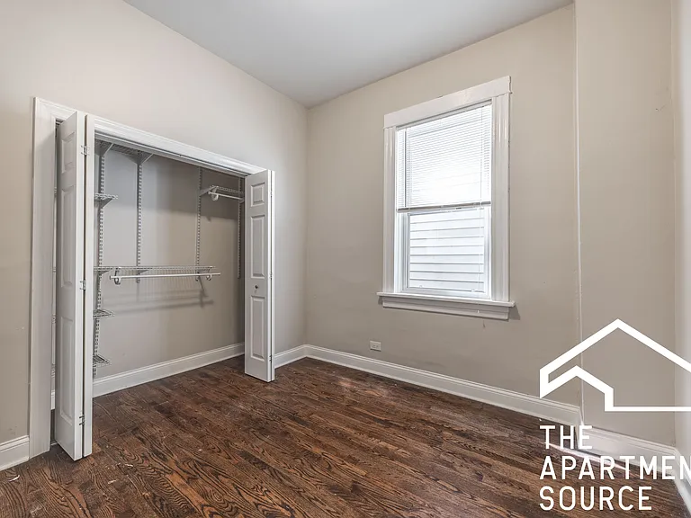 4842 N Seeley Ave — Photo 11