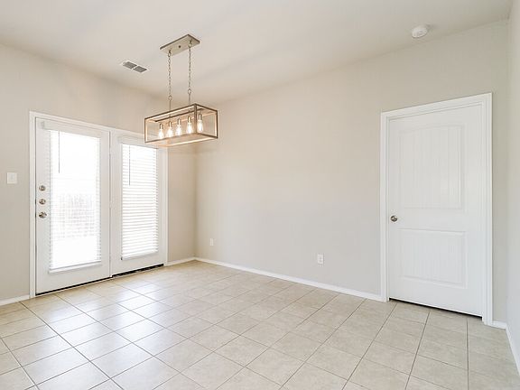 5th image of 6209 Jackstaff Dr