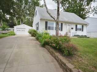 1833 37th St NW, Rochester, MN 55901
