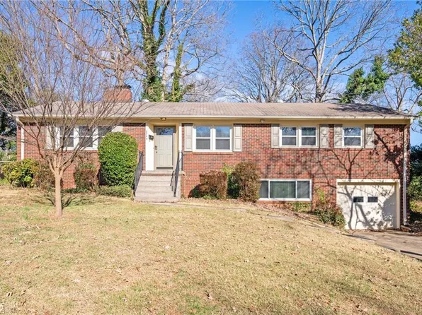 2743 Wildwood Ct, Winston Salem, NC 27103