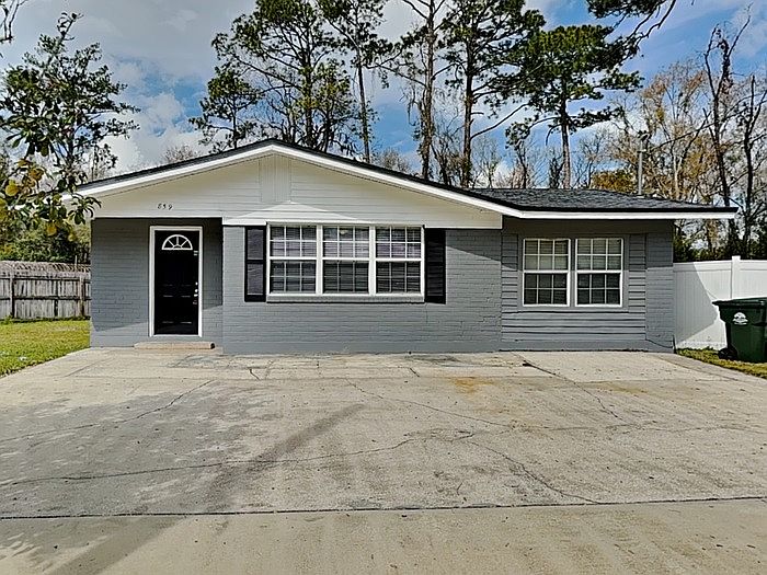 1st image of 859 Floyd Cir N