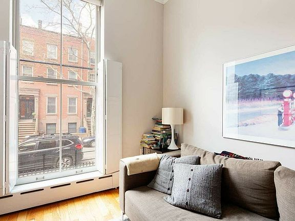 5th image of 443 Henry St #1C