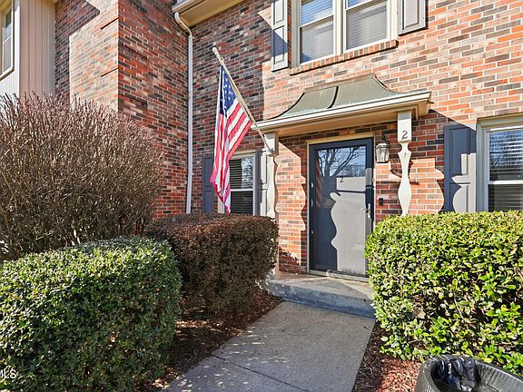 3rd image of 1707 W Lakeview Dr #2