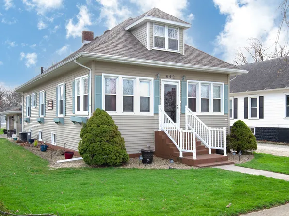 642 N Sangamon Ave, Gibson City, IL 60936