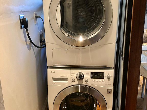 5th image of 713 S 23rd St Floor 2
