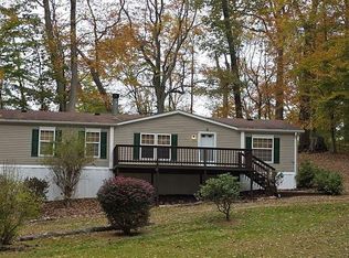 438 4th Ave, Oak Hill, WV 25901