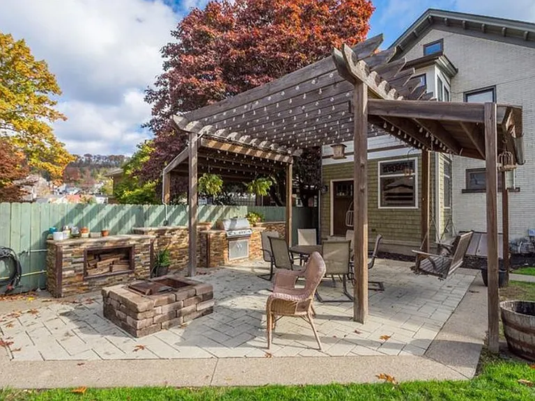 145 Oliver Ave — Photo 17