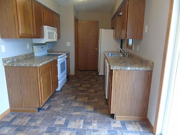 4th image of 952 N 10th St