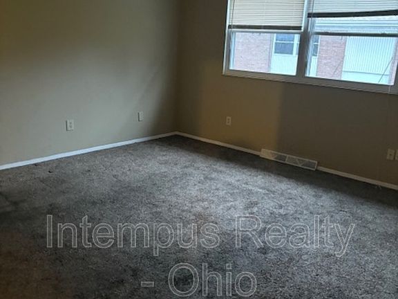 2nd image of 57 Willow Dr APT 3