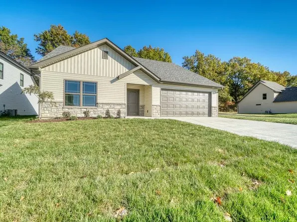 5615 Sandrock Dr, Columbia, MO 65202