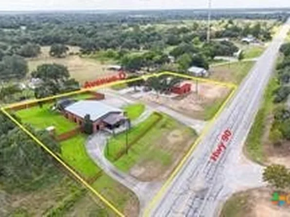1354 Us Highway 90a, Sheridan, TX 77475