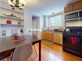 282 Washington St #2T, Brookline, MA 02445