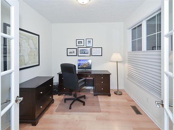 5th image of 32715 Signature Pkwy