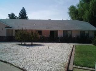 5894 Farm House Ln, Redding, CA 96001