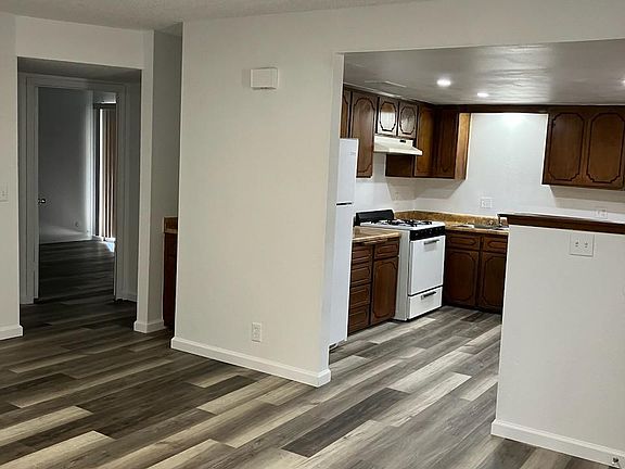 3rd image of 231 W Tulare Ave #C