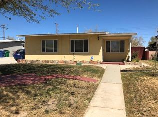 2013 Sweetbrier St, Palmdale, CA 93550