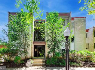 14424 Parkvale Rd APT 2, Rockville, MD 20853