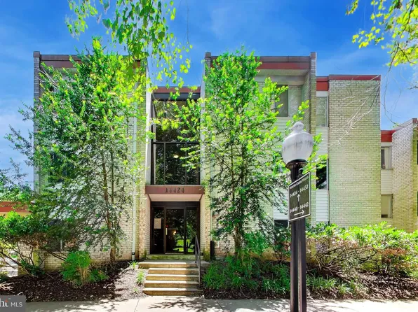 14424 Parkvale Rd APT 2, Rockville, MD 20853
