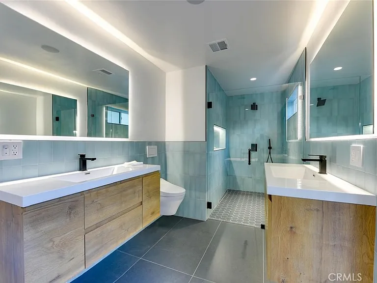 5137 Campo Rd — Photo 15