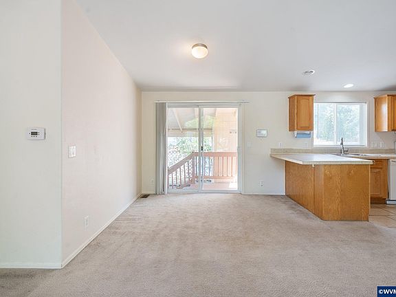 5th image of 4802 SE 133rd #105 Dr #105