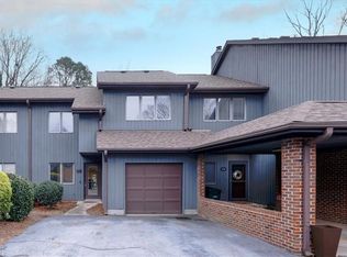 210 College Rd APT 303, Greensboro, NC 27410